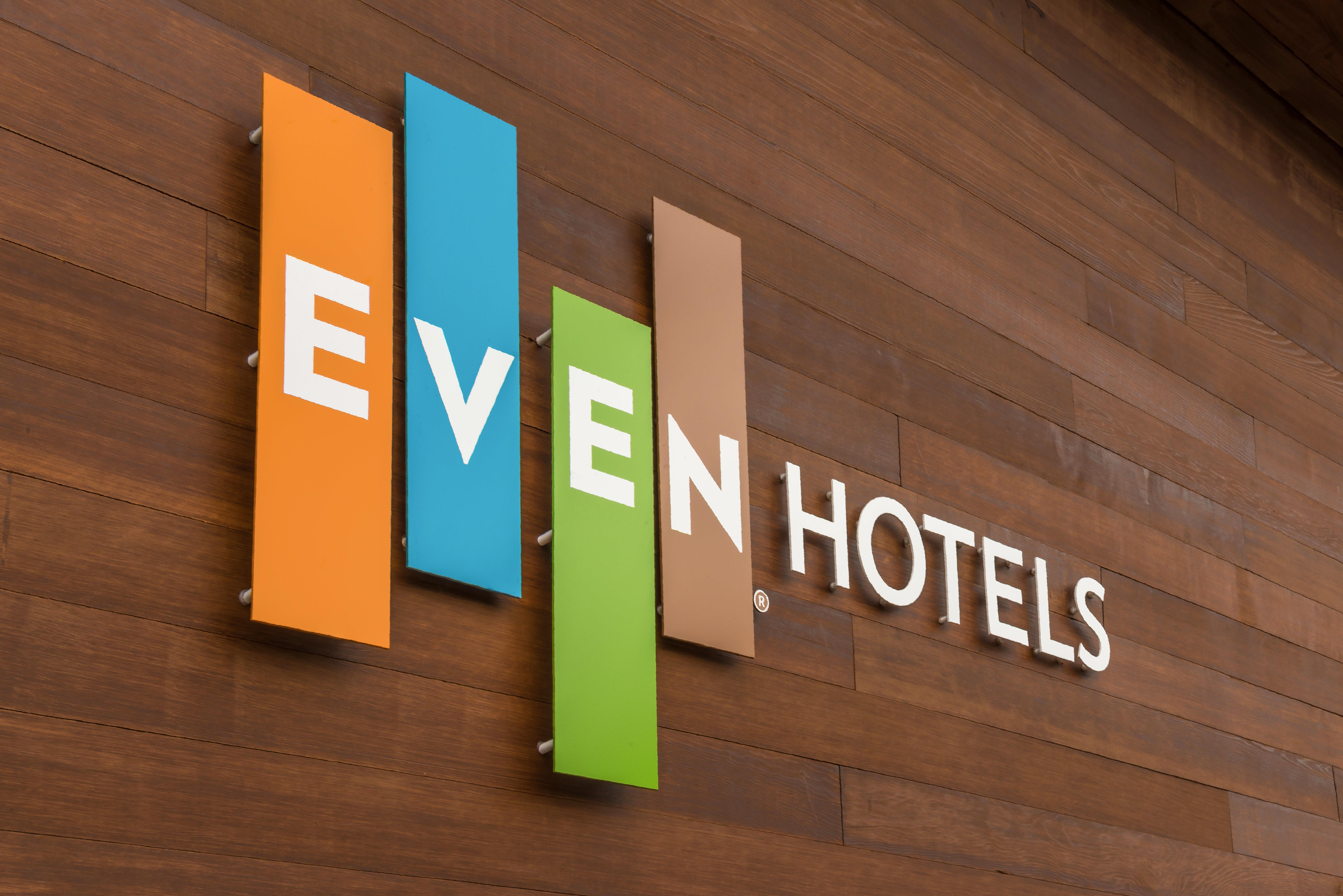 อีเวน โฮเต็ลs - ยูจีน Hotel ภายนอก รูปภาพ